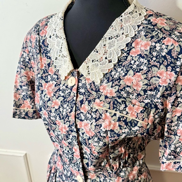 Vintage Floral Dress and Lace Collar Size 8 Petite Cottagecore, Farmhouse - Picture 3 of 12